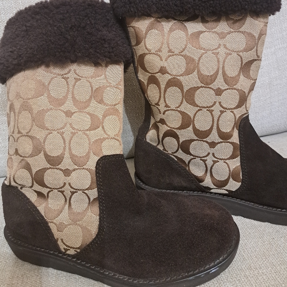Coach Women's Brown and Tan Boots